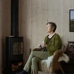 度假居 Authentic Family Experience At *